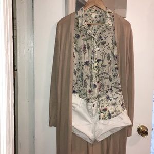 Sleeveless tunic, floral print.